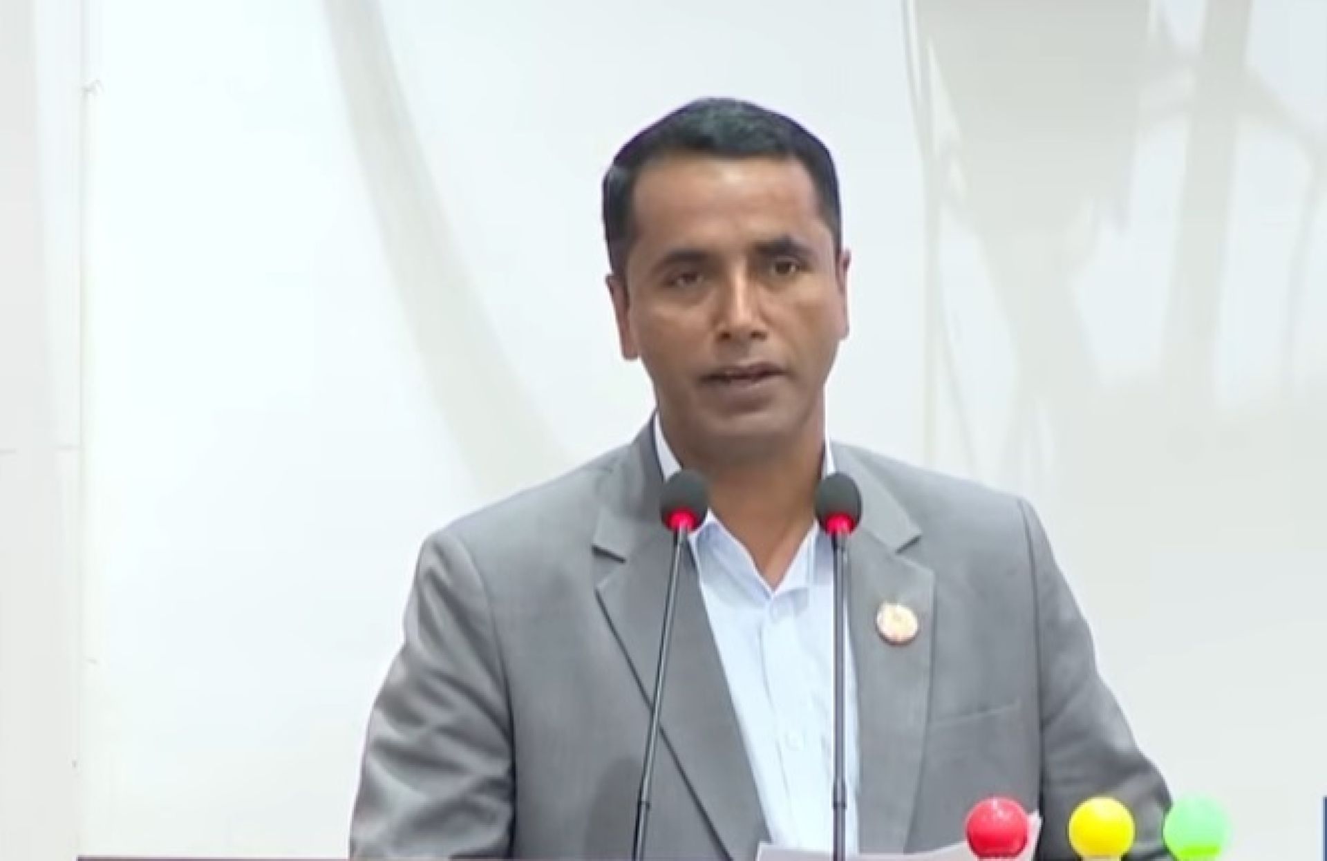 सरकारको नीति कार्यक्रममा समाजवाद उन्मुख अर्थतन्त्रको अभावः सांसद दुलाल
